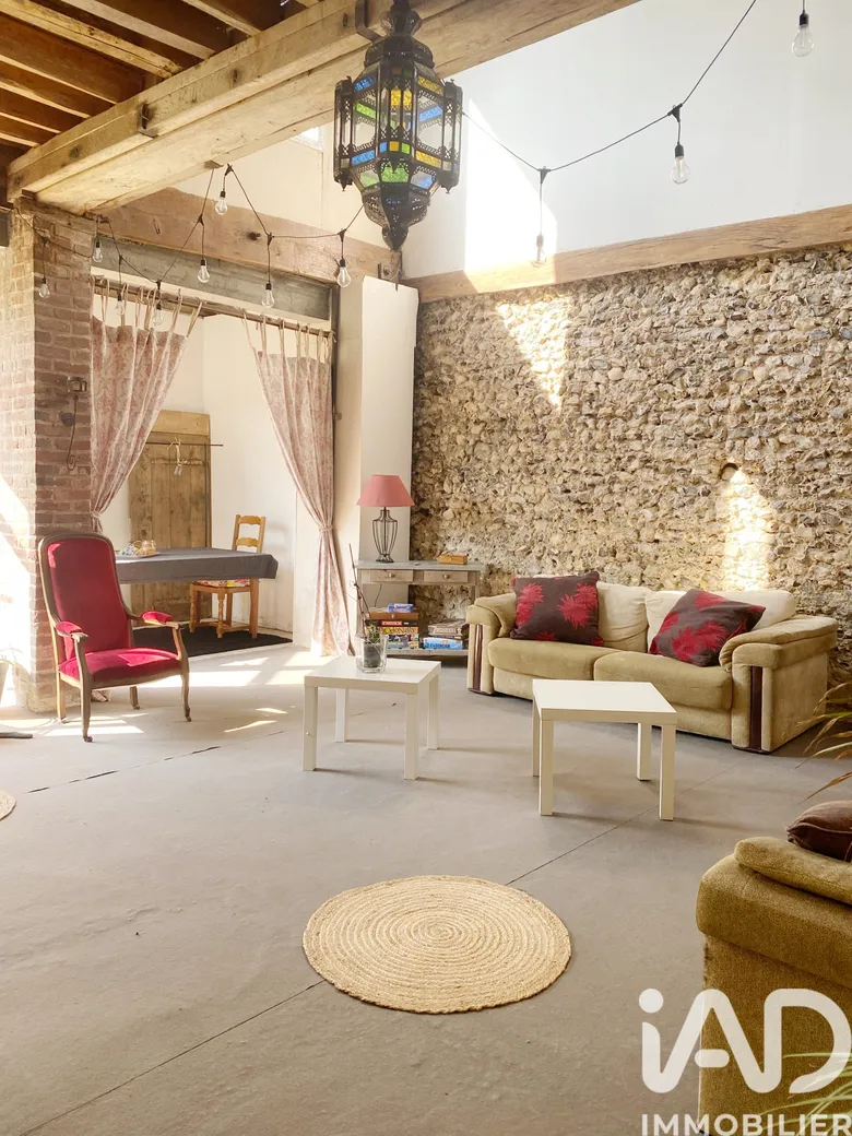 Maison 7 pièces 252 m² · à Esches · 252 m² · 485 000 €