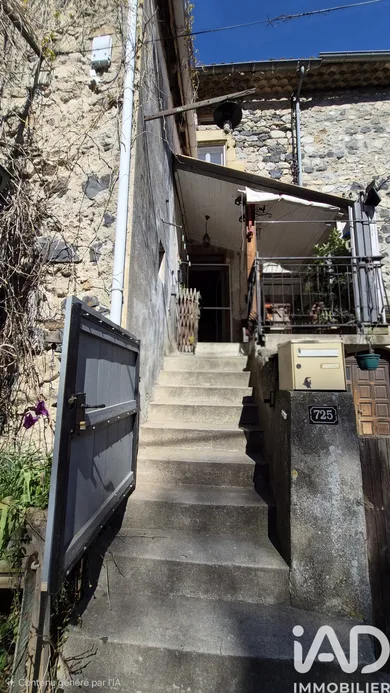 Village house in Pont-de-Labeaume (07380)