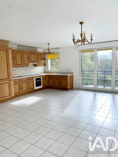Apartment in Roubaix (59100)