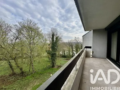 Apartment in Le Coudray-Montceaux (91830)
