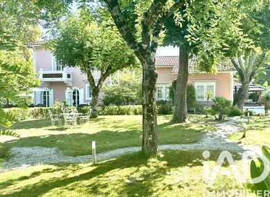 Maison traditionnelle à Roquefort (40120)