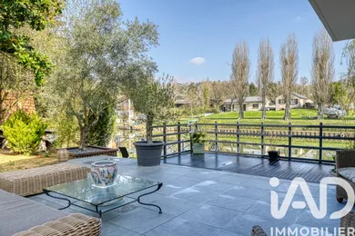 Maison à Vaux-sur-Seine (78740)