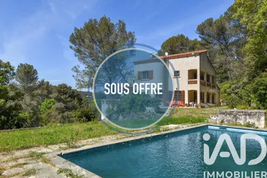 Maison traditionnelle à Roquevaire (13360)