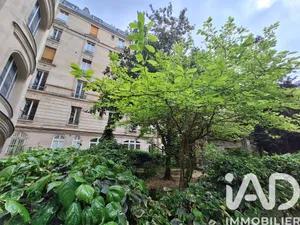 Apartment in Paris (75005)