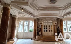 Apartment in Paris (75005)