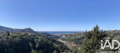 Maison à Saint-André-de-la-Roche (06730)