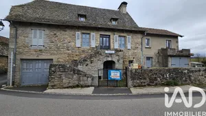 Maison de village à Marcolès (15220)