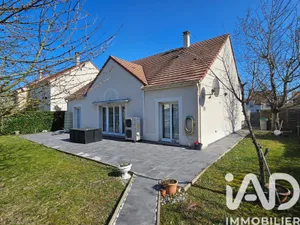 Traditional house in Moissy-Cramayel (77550)