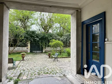 Apartment in Versailles (78000)