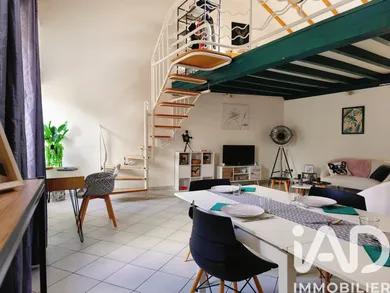 Duplex in Bessenay (69690)