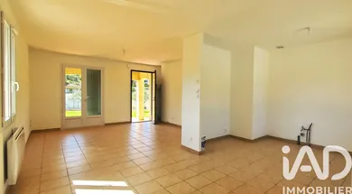 House in Saint-Brès (30500)