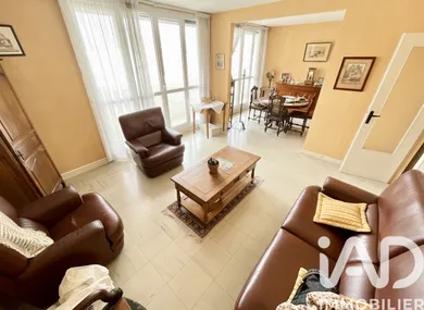 Apartment in Saint-Michel-sur-Orge (91240)