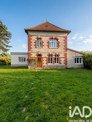 Maison de campagne à Monchy-Lagache (80200)