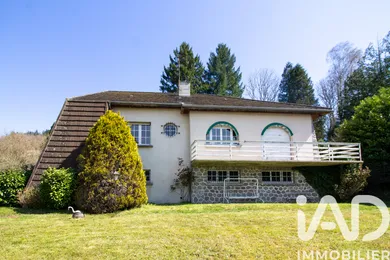 Architectural house in Olliergues (63880)