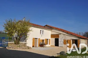 Maison à Saint Macoux (86400)