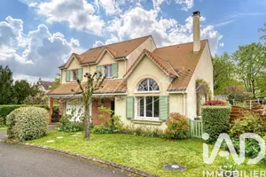 Maison à Verneuil-sur-Seine (78480)