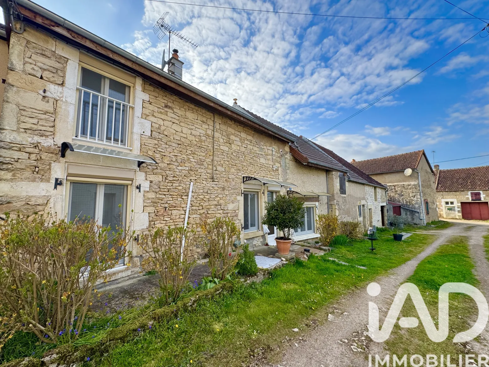 Vente maison à Amazy (58190) : maison 3 pièces 121 m²