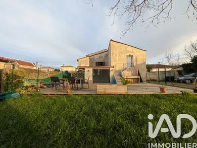 Maison à Saint-Louis-de-Montferrand (33440)