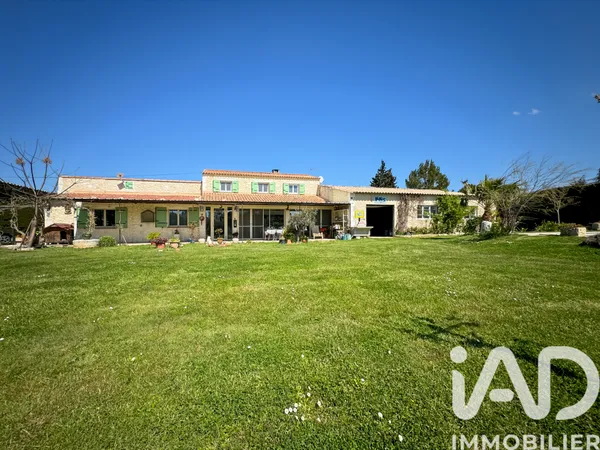 Vente maison à Arles (13200) : maison 7 pièces 243 m² — 8