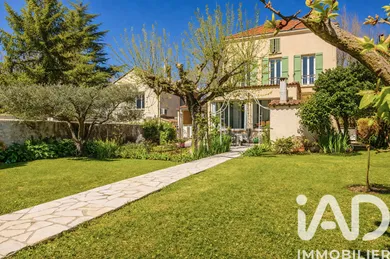 House in Saint-Zacharie (83640)