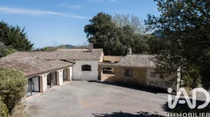 Maison à Les Adrets-de-l'Estérel (83600)
