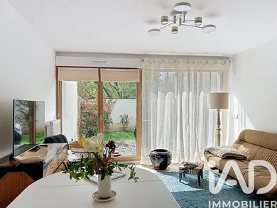 Apartment in Montreuil (93100)