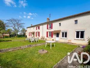 Maison de campagne à Val-d'Oire-et-Gartempe (87330)