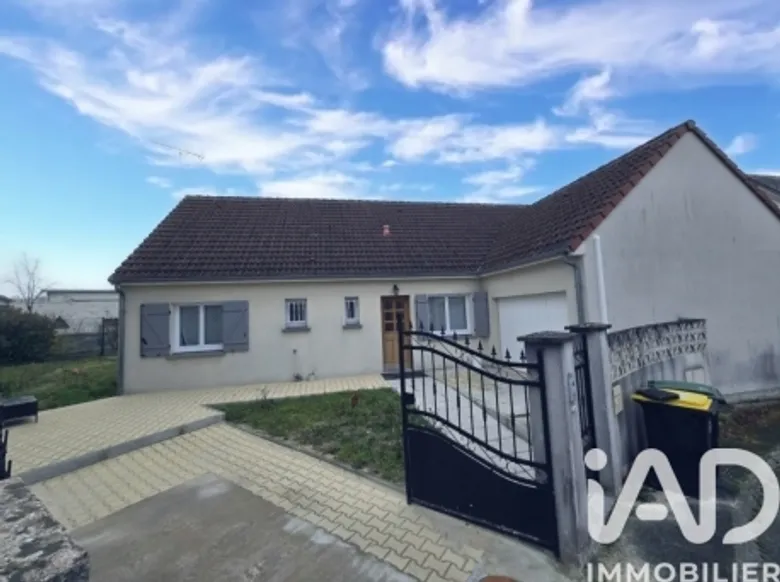 Maison 5 pièces 104 m² · à Fleury-les-Aubrais · 104 m² · 279 000 €