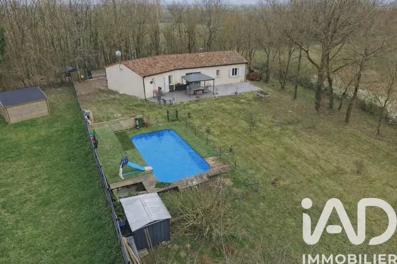 Maison 5 pièces 109 m² · à Luxé · 109 m² · 189 900 €