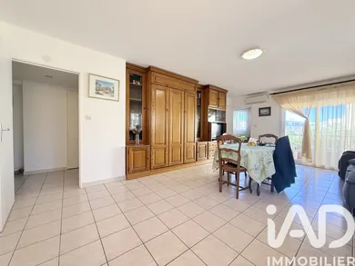 Apartment in Six-Fours-les-Plages (83140)