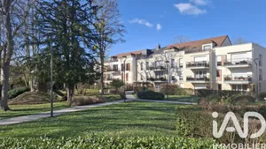 Apartment in Mennecy (91540)