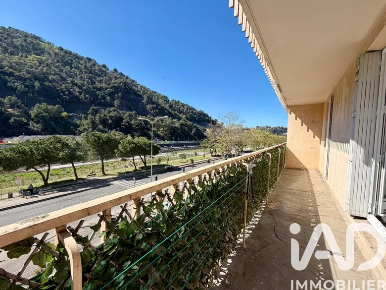 Appartement 4 pièces 85 m² · à Nice · 84,6 m² · 184 000 €