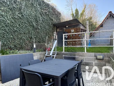 Townhouse in Picquigny (80310)