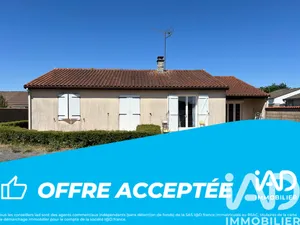 Maison de ville à Civray (86400)