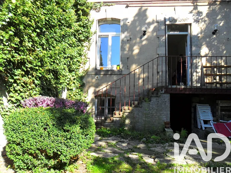 Maison 12 pièces 270 m² · à Lure · 269,9 m² · 270 000 €