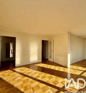 Apartment in Reims (51100)