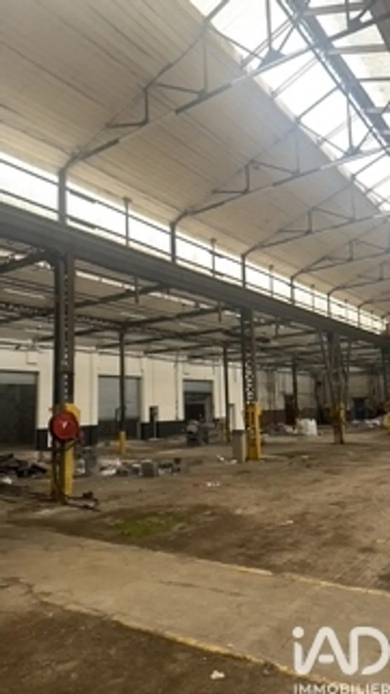 Parking 102 m² · à Roubaix · 102 m² · 86 500 €