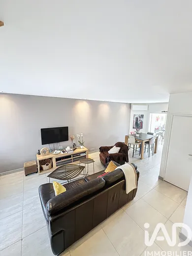 Maison traditionnelle à Les lilas (93260)