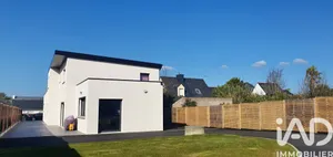 Architectural house in RIANTEC (56670)