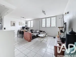 Apartment in Livry-Gargan (93190)