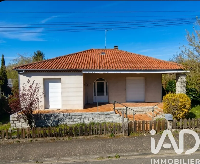 Maison 5 pièces 172 m² · à Montluçon · 172 m² · 174 000 €