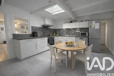 Maison de village à Sainte-Anastasie-sur-Issole (83136)