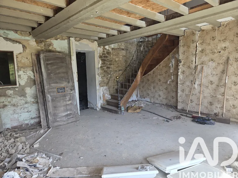 Maison 8 pièces 192 m² · à Cartigny-l'Épinay · 192 m² · 105 000 €
