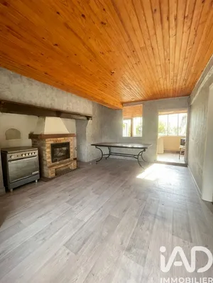 Maison de village à Offignies (80290)