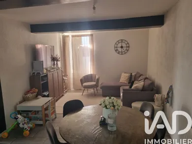 Immeuble à Port-Sainte-Marie (47130)