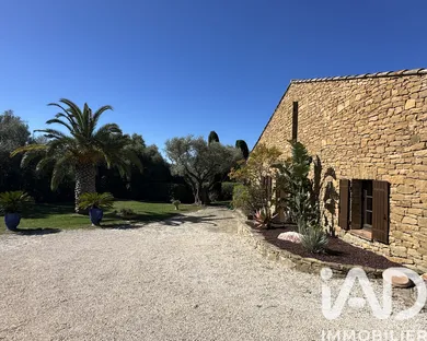 Maison à Saint-Cyr-sur-Mer (83270)