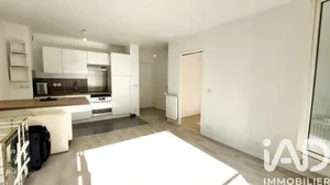 Apartment in Saint-Ouen-sur-Seine (93400)