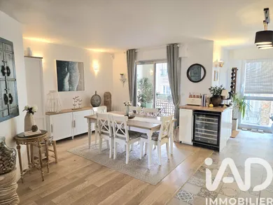 Duplex in Clamart (92140)