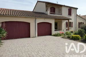 House in Antran (86100)