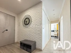 Apartment in Rosny-sous-Bois (93110)